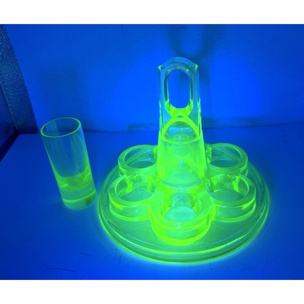 Vintage 1 Vaseline Glass Uranium Shot Glasses Cordial With Carrier